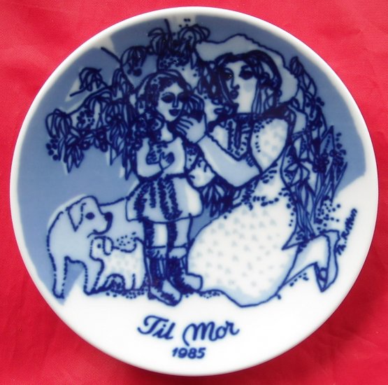 Porsgrunds Norway Mothers Day Plate 1985