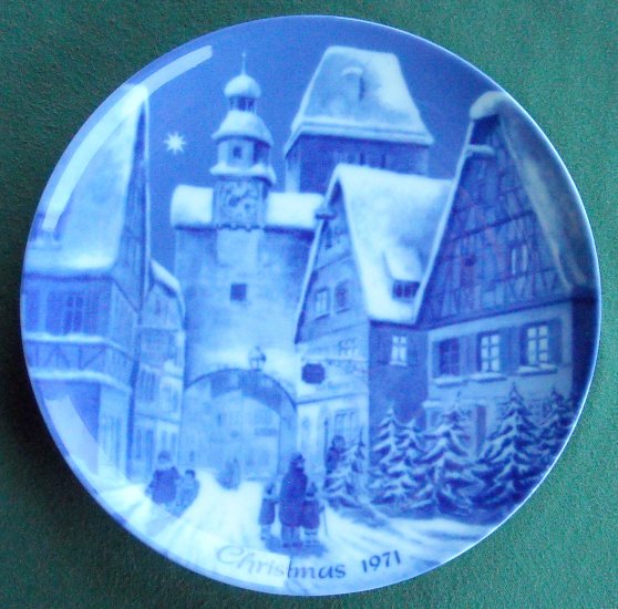 Rothenburg Berlin Design The German Christmas Plate 1971