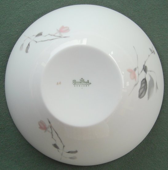 Rosenthal Germany china pattern Japanese Quince 3725 Round Vegetable Bowl
