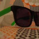 Green& Black Wayfarer style sunglasses - unisex
