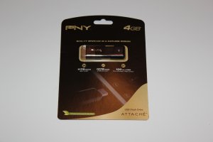 SOLD*** PNY USB 2.0 Flash Drive, 4GB / Attache