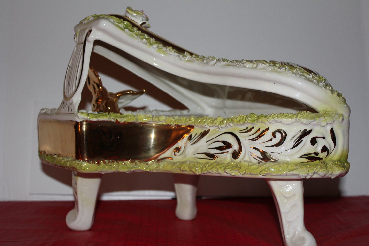 Capodimonte Baby Grand Piano Figurine