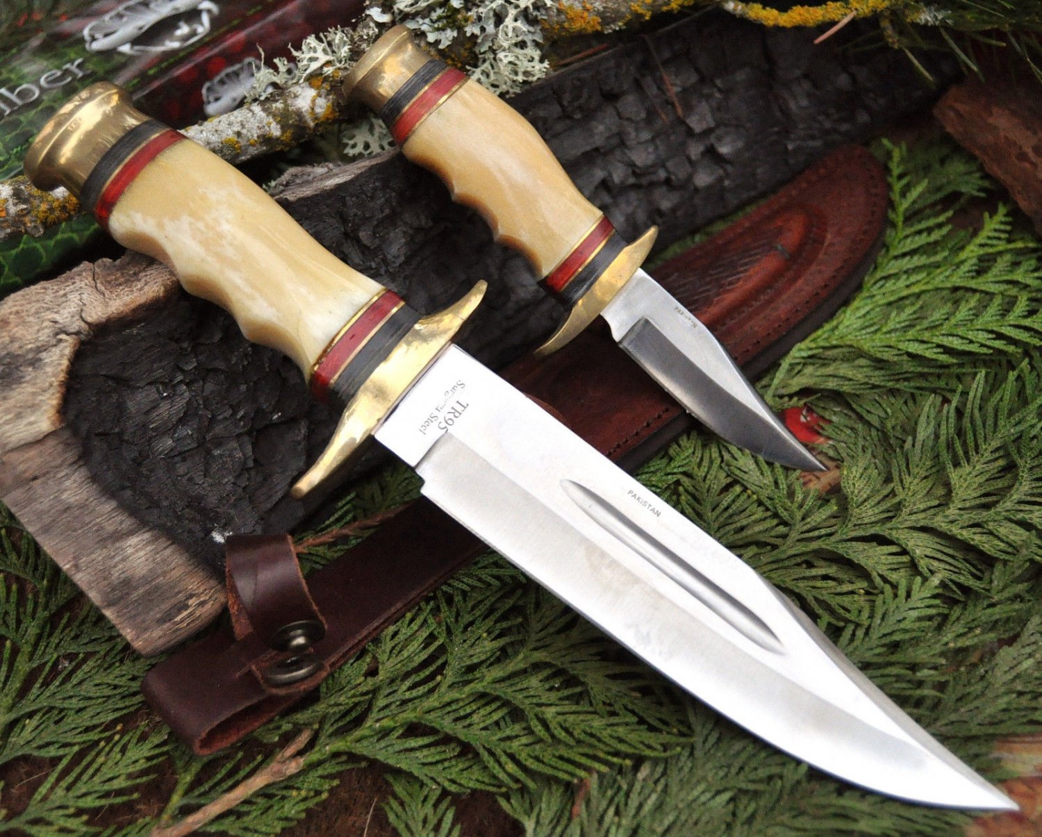 SOLD*** United Cutlery TR95 Timber Rattler Double Set Bone Steel Knives