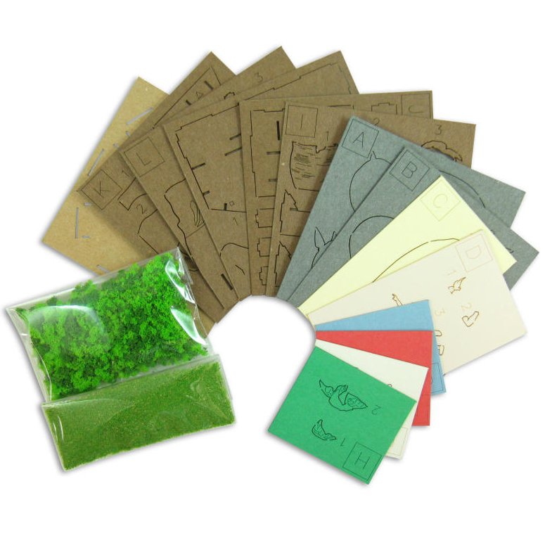 Miniatuart Kit Mini Paper Craft Kit Mei & Sho & Chu & Totoro