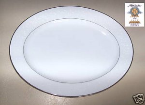 Noritake BUCKINGHAM -- Oval Serving Platter  13 5/8"