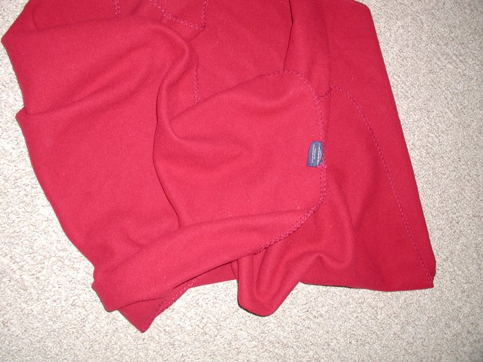 AMERICAN AIRLINE BURGANDY BLANKET/THROW