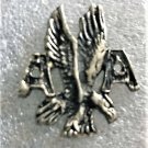 AMERICAN AIRLINE PILOT HATS PIN WITH BUTTERFLY CLUTCH AT THE BACK CP MADE AMERICAN AIRLINE PILOT HATS PIN WITH BUTTERFLY CLUTCH AT THE BACK CP MADE