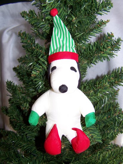 stuffed christmas snoopy