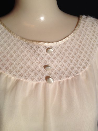 Vintage 60&acirc;��s Radcliffe Sheer Pink Nude Nylon Nightgown, Short Lined, Large