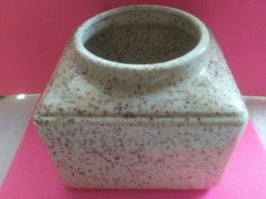 Glazed Ceramic Plant/Flower Pot/Planter 7" Across 6" Deep