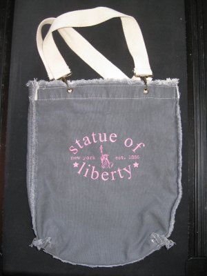 Statue of Liberty Grey Tote Bag