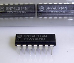 74LS14N Motorola Original Hex Inverter IC - 3 Pieces