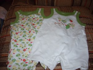 NEW Newborn outfits (2)