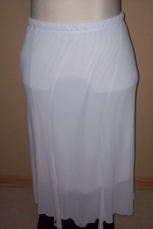 White long skirt with ruffled bottom