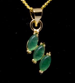 18K Gold Jade Three Leaf Pendant Necklace