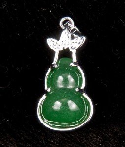 Silver Jade Gourd Pendant Necklace