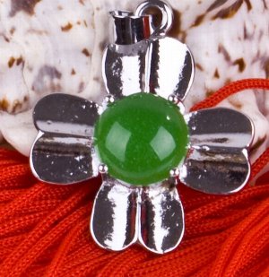 Silver Jade Four Leaf Clover Pendant Necklace