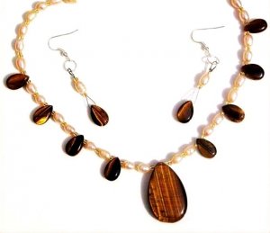 Genuine Pink Freshwater Pearl Tiger's Eye Pendant Necklace Earring Set