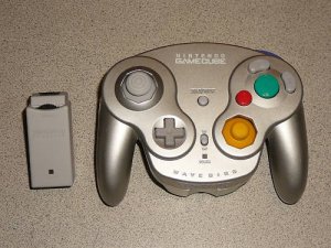 WAVEBIRD WIRELESS CONTROLLER NINTENDO GAMECUBE PLATINUM