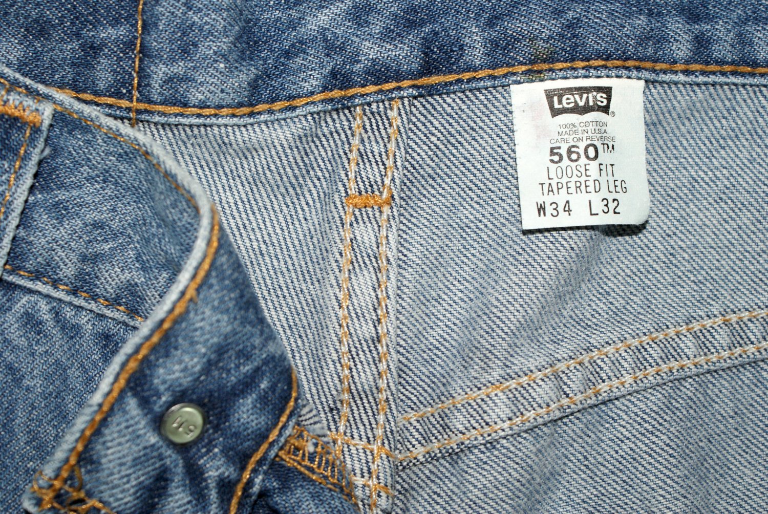 levi's 560 loose fit straight leg