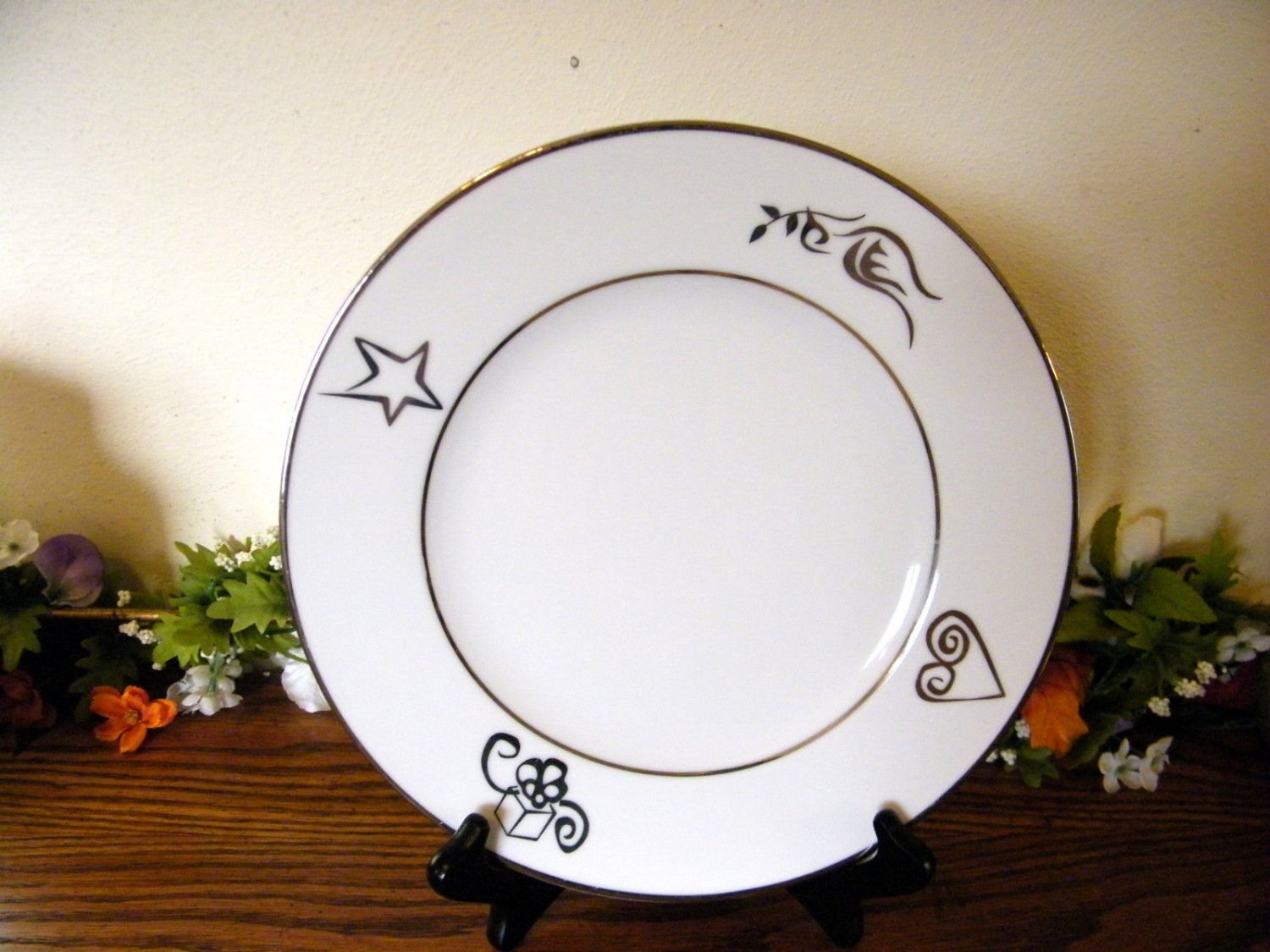 JcPenney Dinner Plate Holiday Wishes