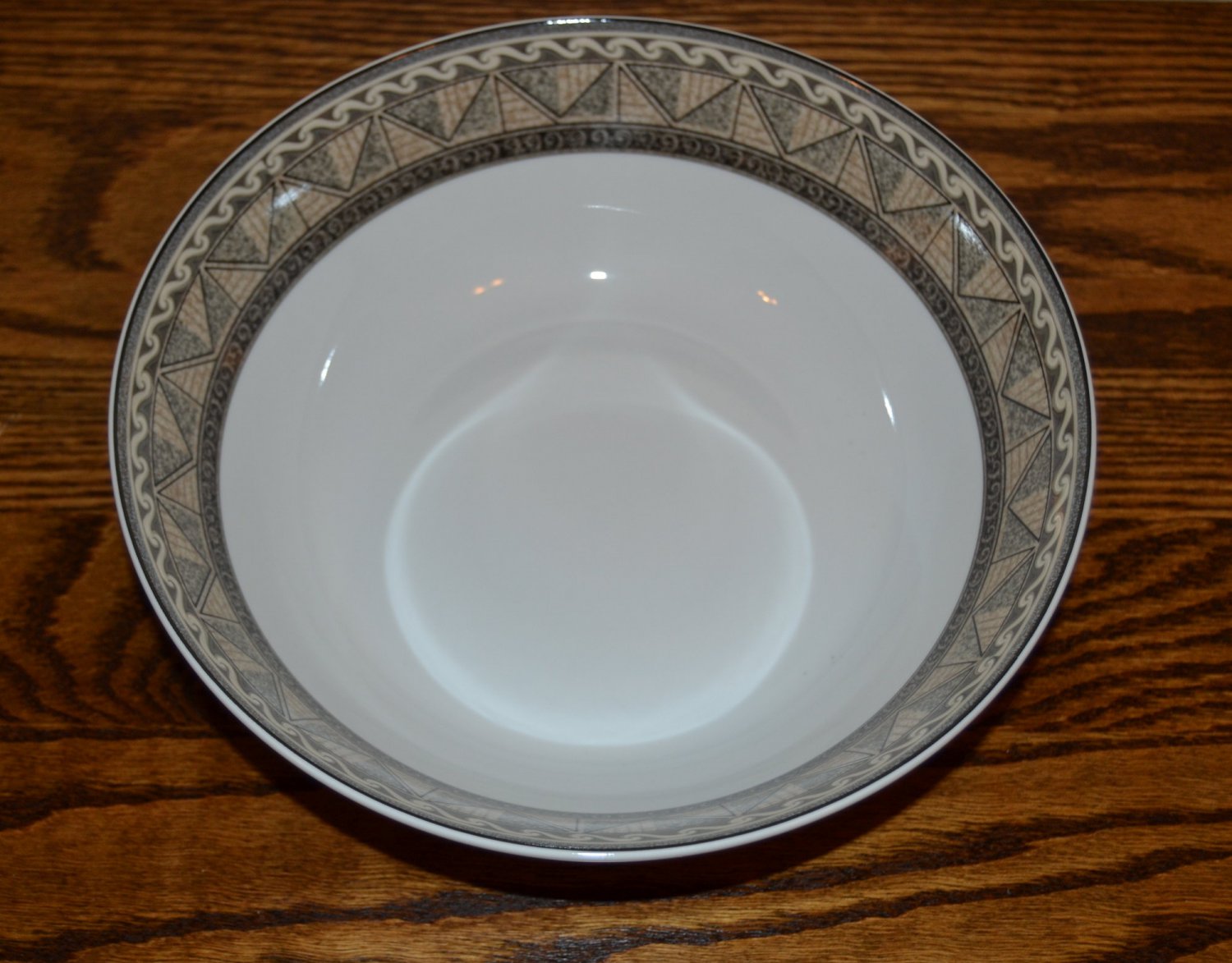 Studio Nova Courtyard Vegetable Bowl