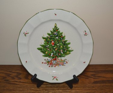 Studio Nova Holiday Season Dinner Plate