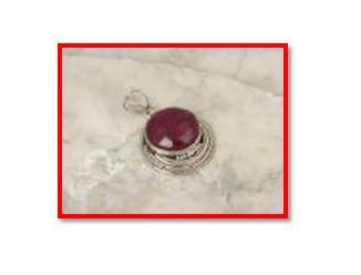 Great red ruby pendant in .925 silver