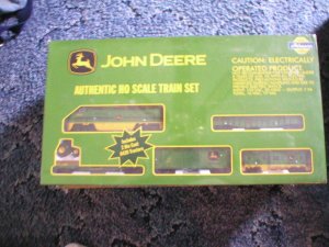 Athearn John Deere Train Set HO Scale