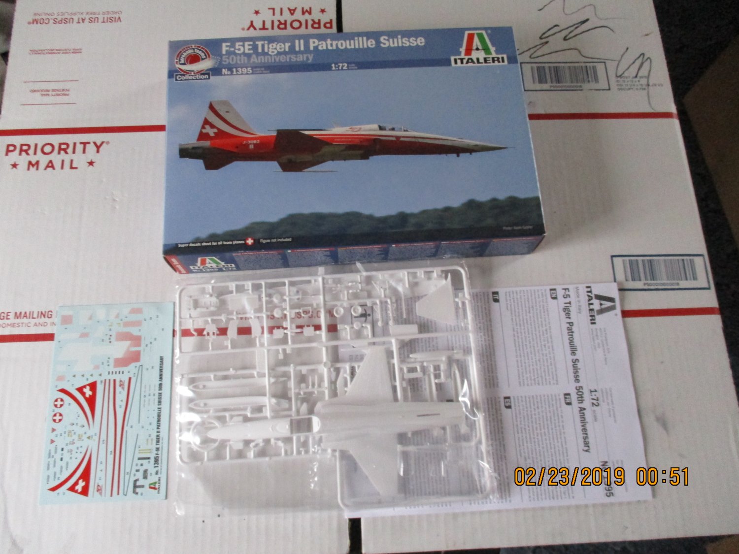 Italeri F-5 Tiger Patrouille Suisse 1/72 scale