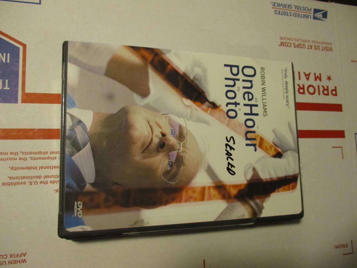 One Hour Photo DVD Robin Williams factory sealed