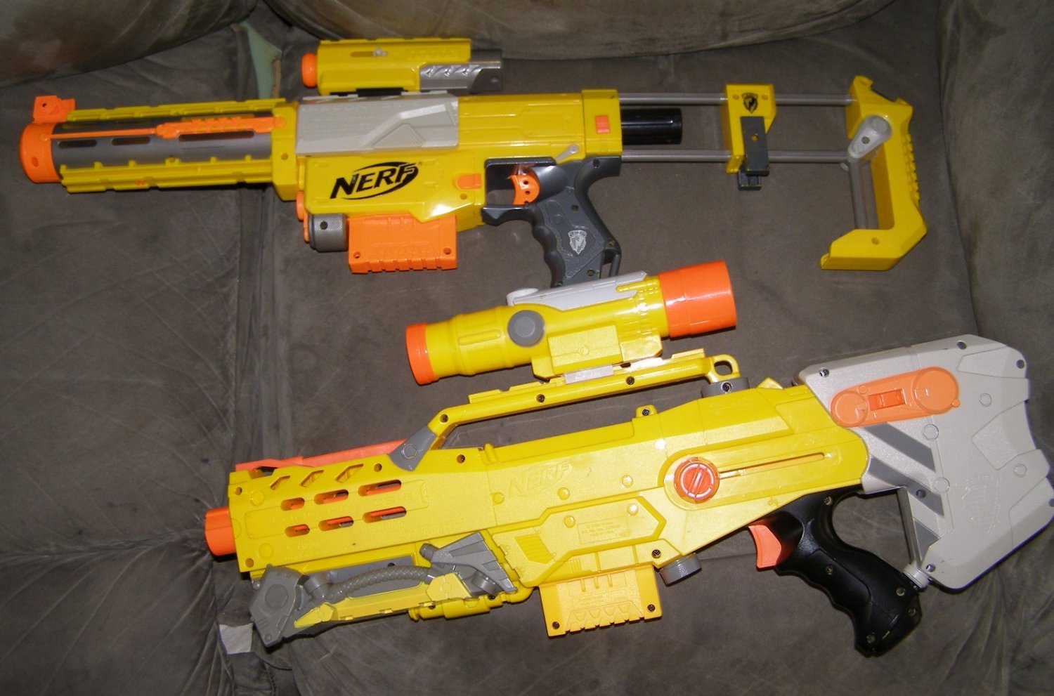 Nerf gun lot Longshot + Recon + scopes and clips