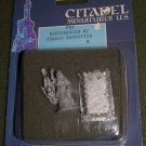 Citadel FS2 Necormancer w/ female 25mm Dungeons Dragons lead figures MOC