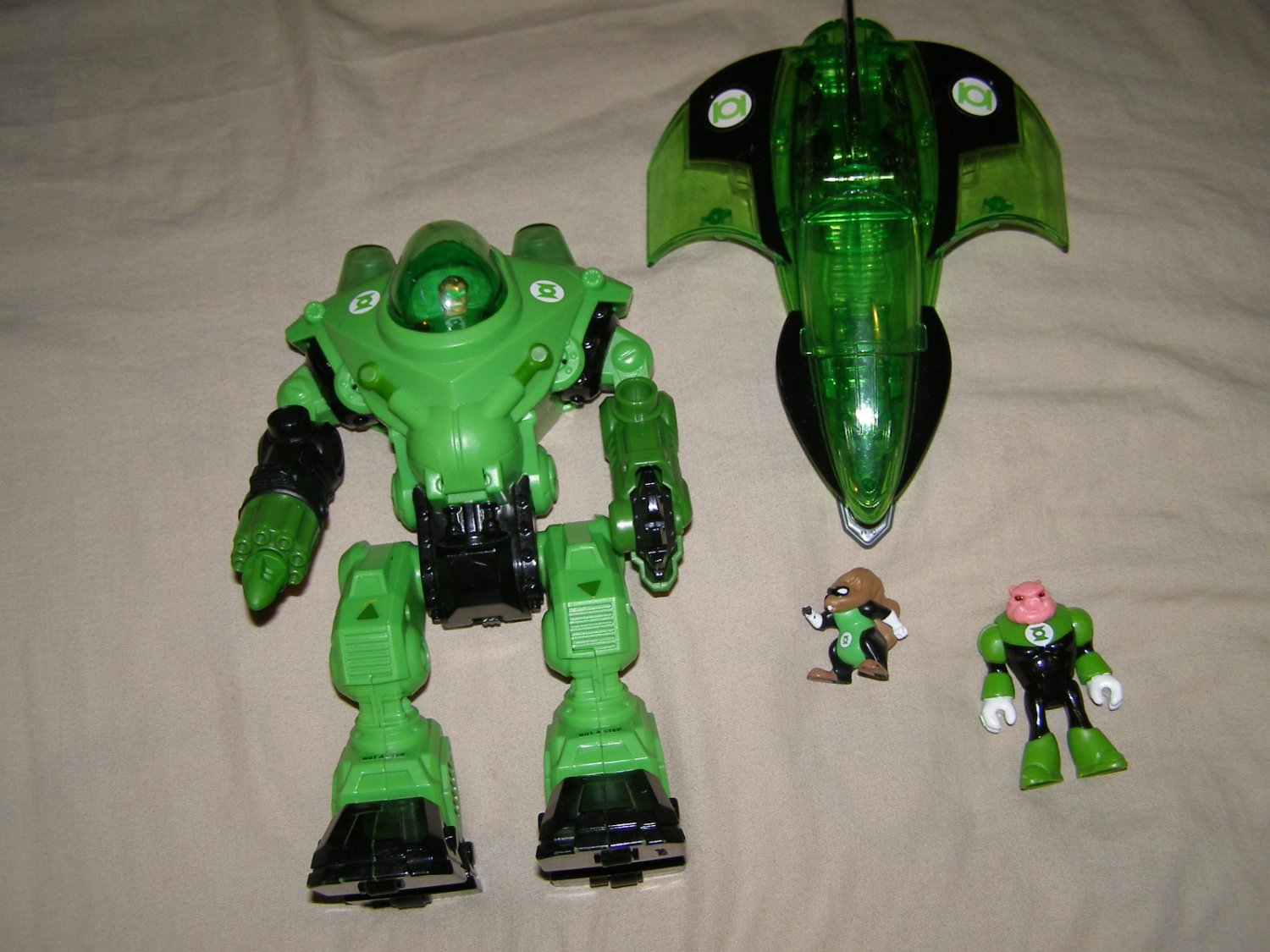 green lantern robot toy