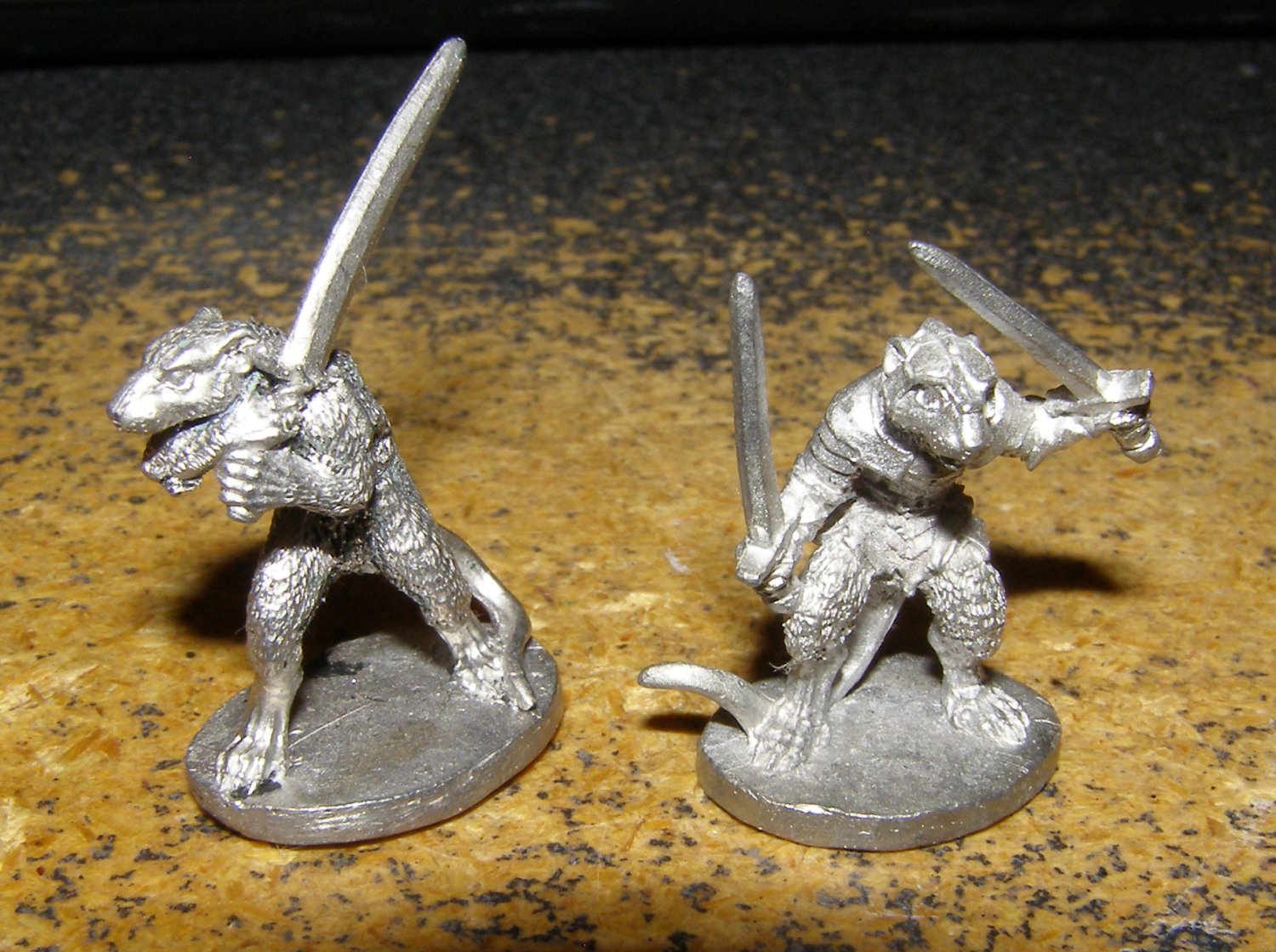 Grenadier Fantasy lords Wererat + armored 25mm D&D figures x2