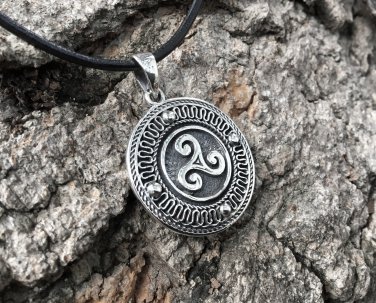 925 Sterling Silver Celtic Triskele Triskelion Viking Pagan Amulet Pendant
