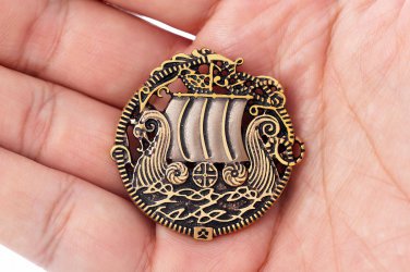 Handcrafted Bronze Viking Ship Drakkar Shirt Lapel Nordic Amulet Brooch Pin Jewelry Badge