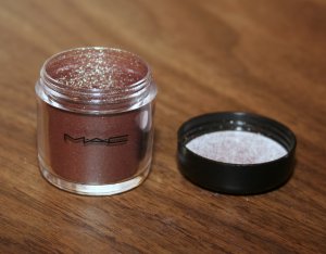 MAC Pigment Eye Shadow 003 - Free shipping