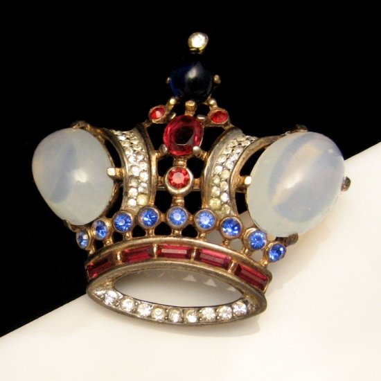 TRIFARI STERLING PAT PEND Brooch Pin Vintage 1940s Large Crown Glass Rhinestones Red White Blue
