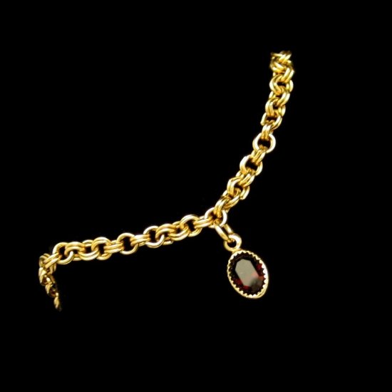 SARAH Coventry Vintage Bracelet Gold Plated Circle Links Red Rhinestone Dangle Charm