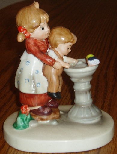 Lefton Mother and Child Figurine Hand Painted #07820