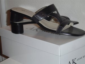 AK Anne Klein size7