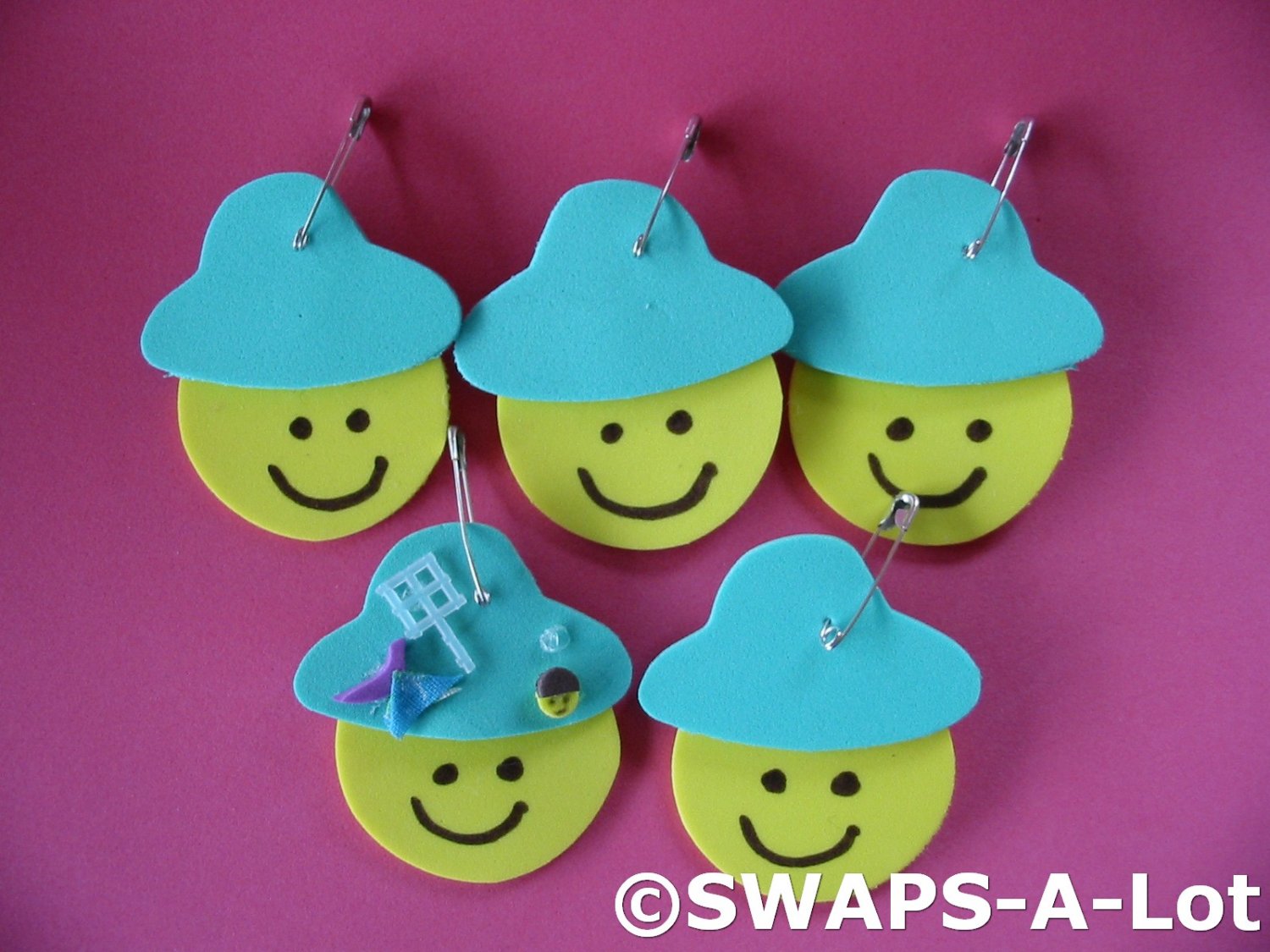 Mini Junior Smiles w/Bucket Hat SWAPS Kit for Girl Kids Scout makes 25