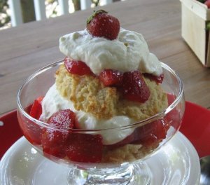 STRAWBERRY SHORTCAKE