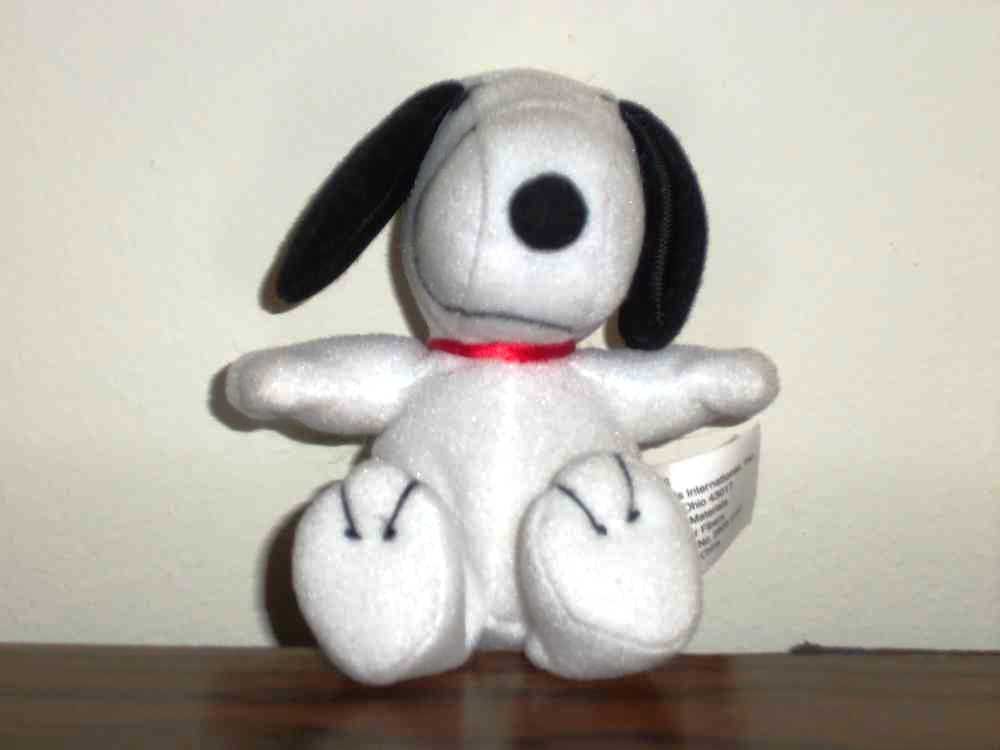 peanuts snoopy toy