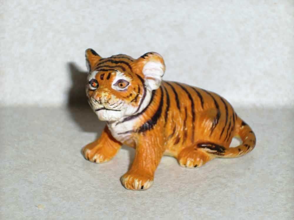 AAA Brand Realistic Rubber Bengal Tiger Mother Father Baby Cubs Figures