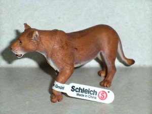 schleich lioness