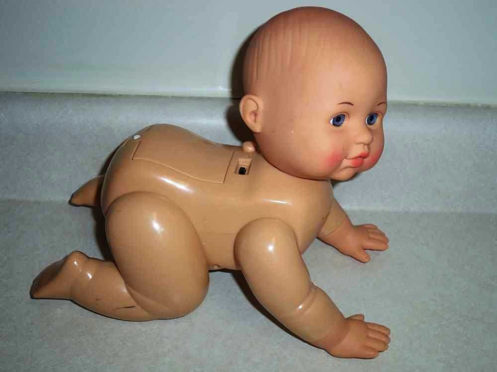 baby doll that crawls and cries