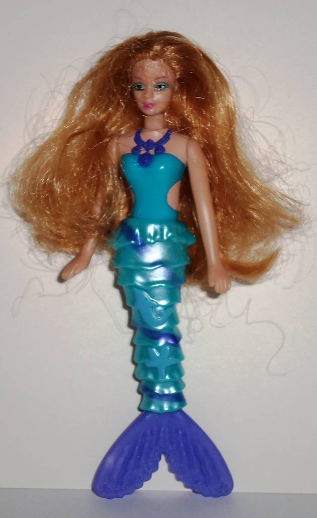 Mcdonald’s Happy Meal Toy Barbie in A Mermaid Tale Barbie Doll Toy New 2010