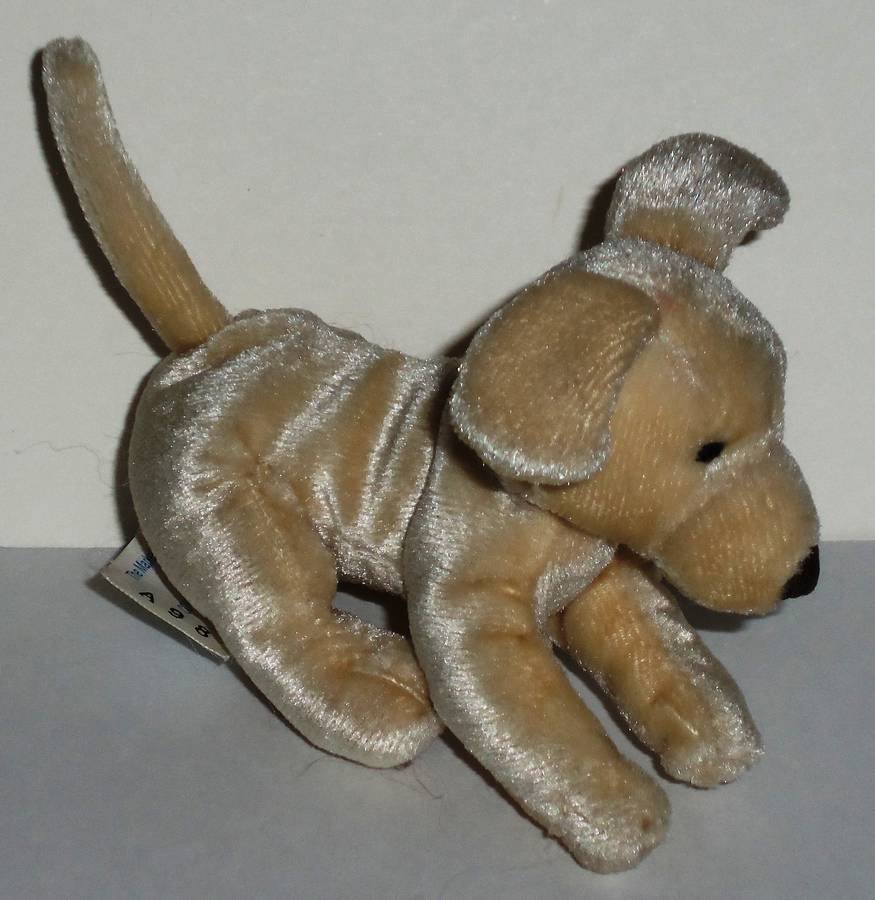 Details about   McDonald's Toys-R-US Animal Alley Plush 2001 Darby the Dog Mini Stuffed Animal 